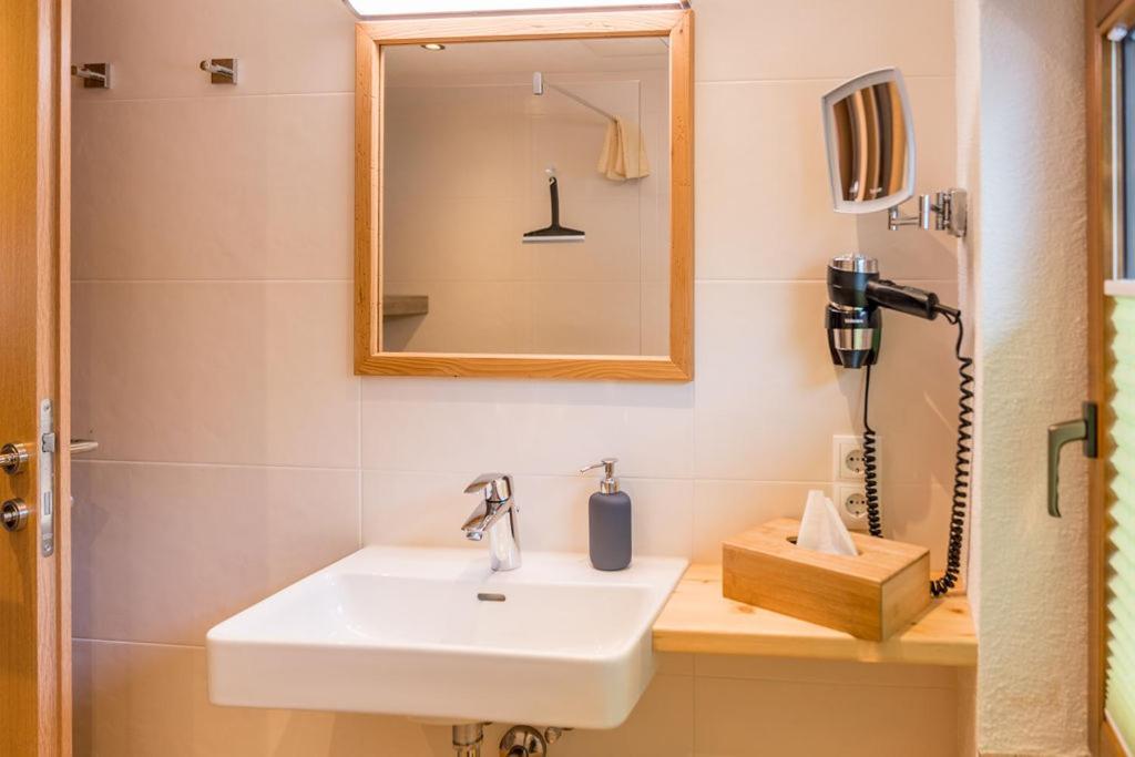 Das Kleine Bio Hotel Tiefenbach Schladming Buitenkant foto