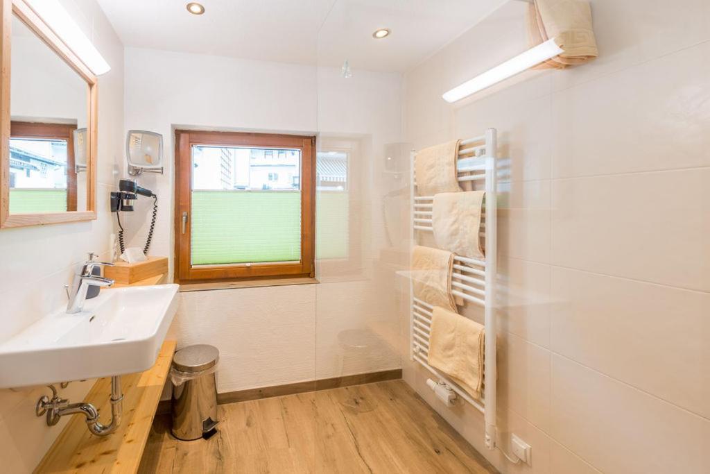 Das Kleine Bio Hotel Tiefenbach Schladming Buitenkant foto